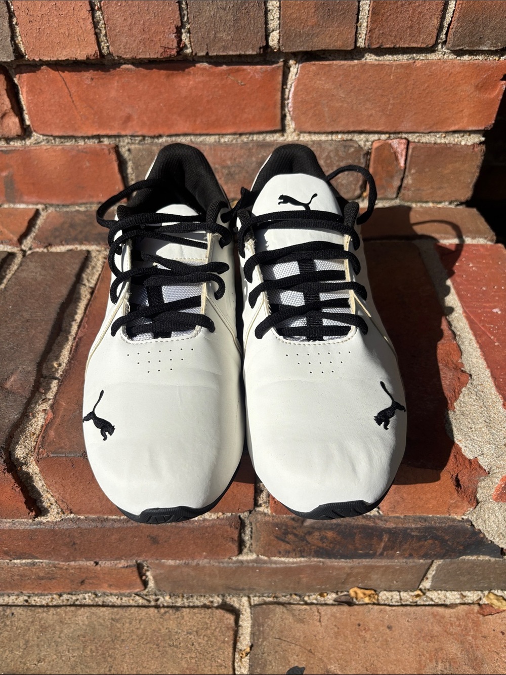 PUMA Men’s White & Black Athletic Sneakers Size 9